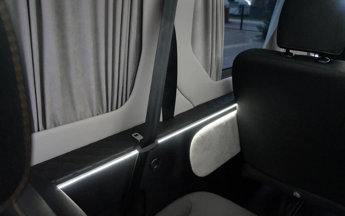 Renault Trafic cena 79500 przebieg: 210000, rok produkcji 2016 z Bodzentyn małe 277